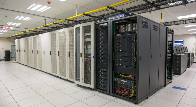 日本服务器租用环境下的多GPU配置 日本服务器租用环境下的多GPU配置