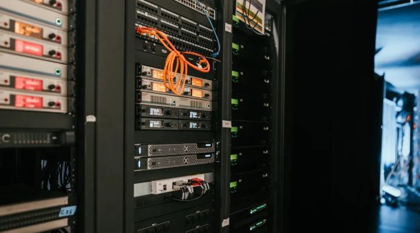 Multi-IP server cluster for game promotion